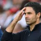 Arsenal: Arteta se tient la tête
